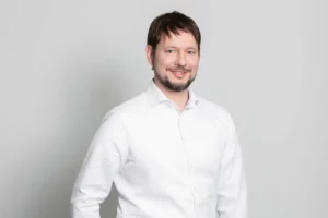 dr. bernd schmidt